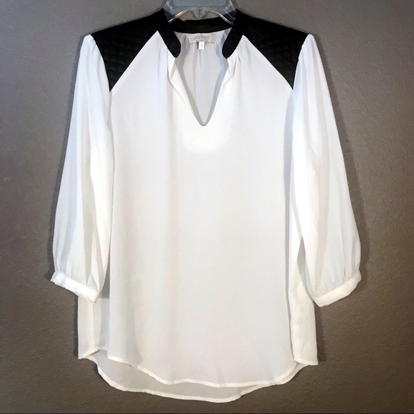 Soulmates Tops - Soulmates black and white top